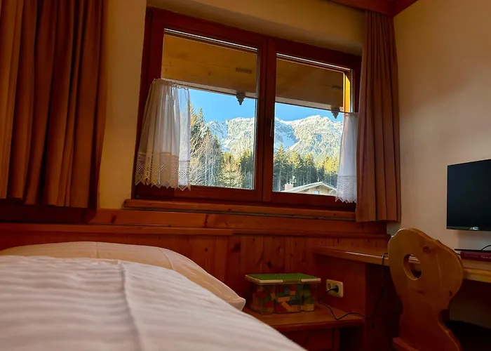 Fink, Haus Martin רמסאו אם דכשטיין